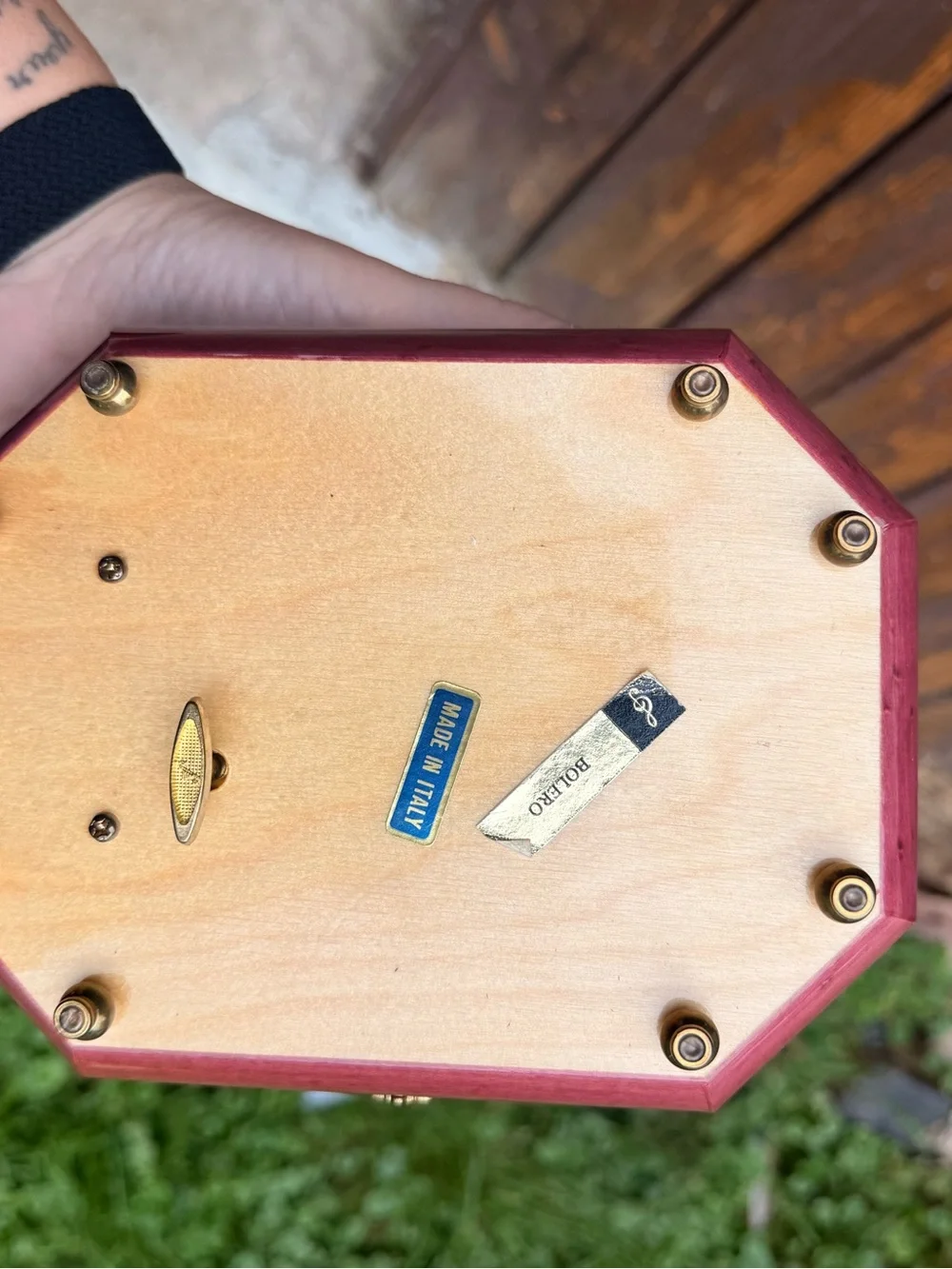 Vintage musical jewelry box